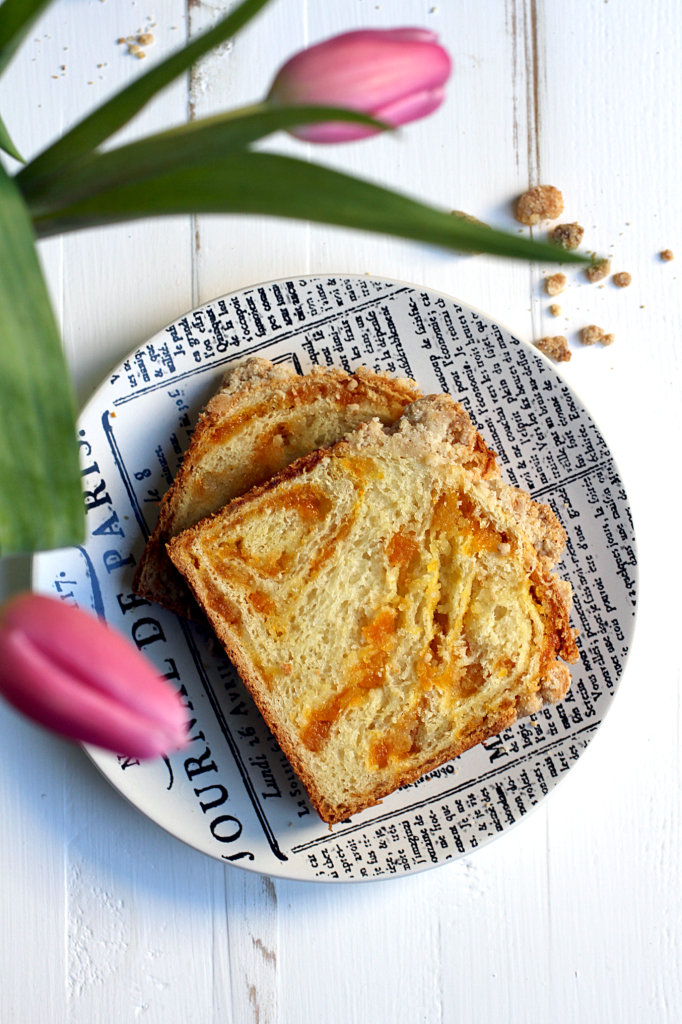 Apricot and Almond Babka_sliced_top